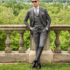 1-exquisite-silver-gray-suit
