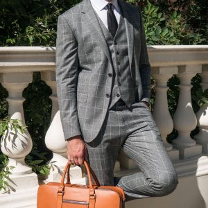 12-get-an-insanely-polished-look-with-this-gray-suit