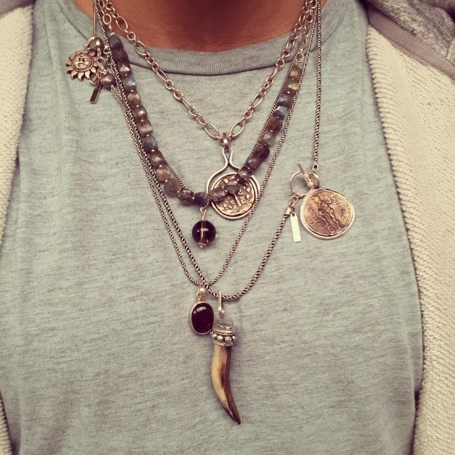 25-layered-necklace-look