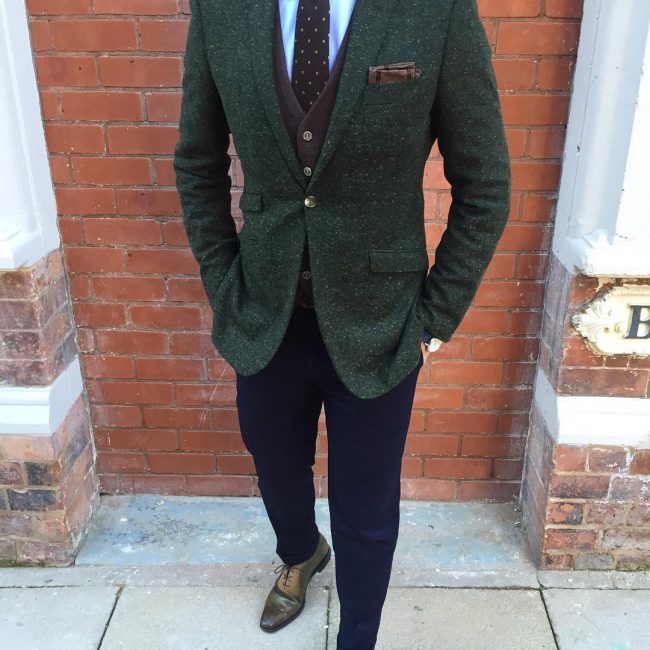 10-british-tailoring-gentlemans-look-in-olive-green