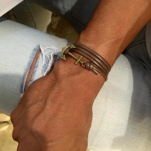 14-the-brown-anchor-bracelet