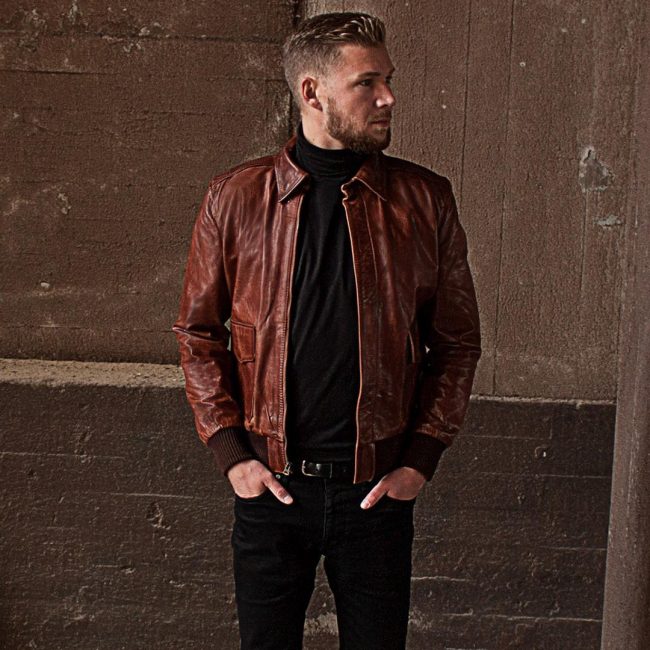 17-authentic-look-with-a-premium-leather-jacket