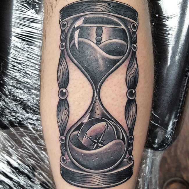 65 Popular Hourglass Tattoo Designs The Depiction Of Life And Death