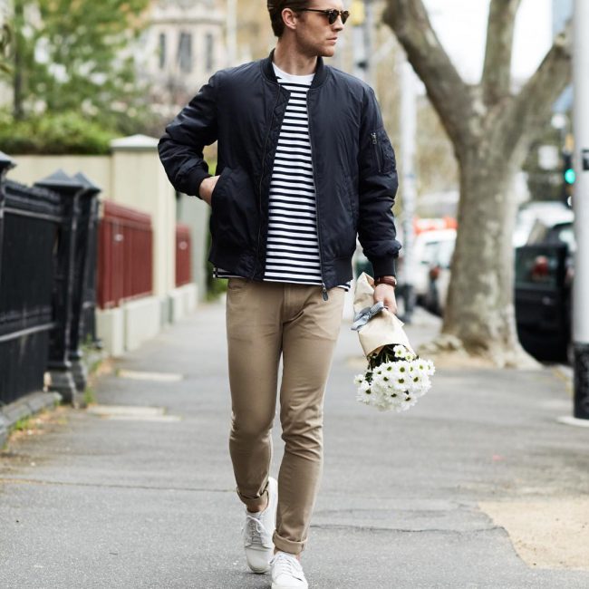 23-striped-t-shirt-with-a-fall-jacket