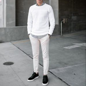 26-white-striped-sweater-with-white-pants