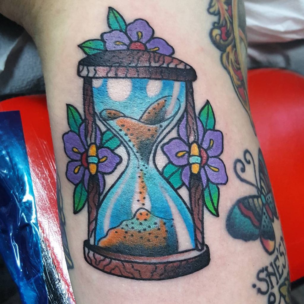 65 Popular Hourglass Tattoo Designs - The Depiction of Life and Death