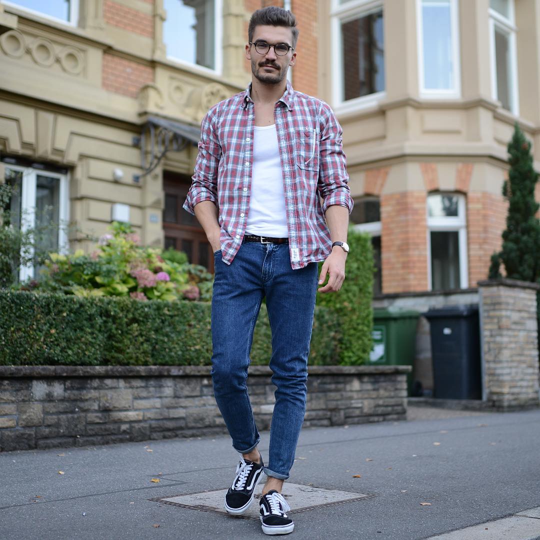 40-checkered-shirt-with-jeans - StyleMann