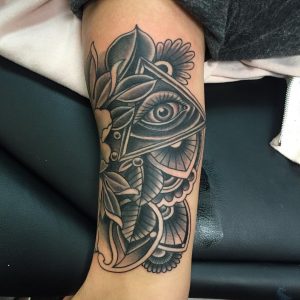 all-seeing-eye-tattoo13