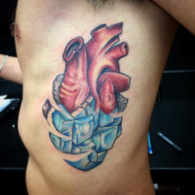 anatomical-heart-tattoo-15