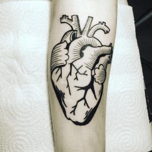 anatomical-heart-tattoo-3