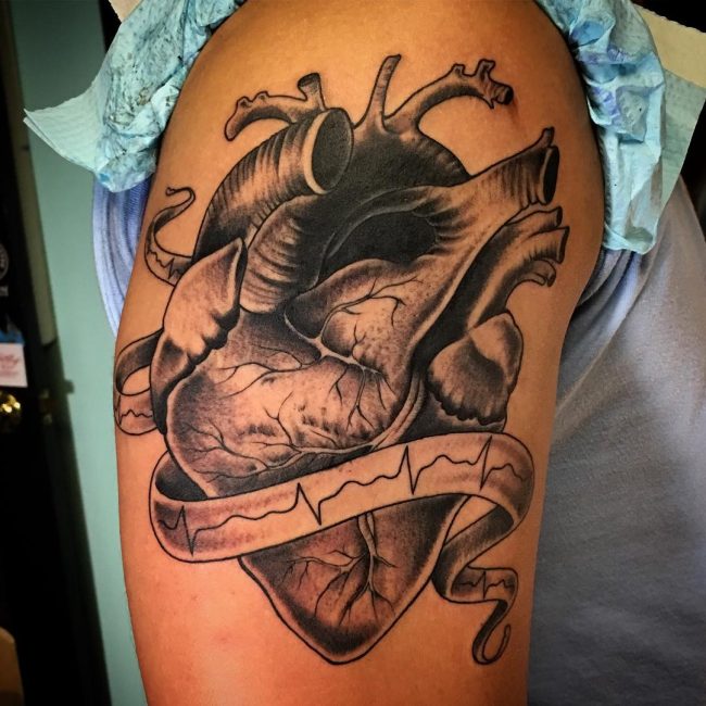 anatomical-heart-tattoo-30