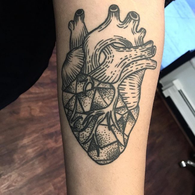 anatomical-heart-tattoo-35