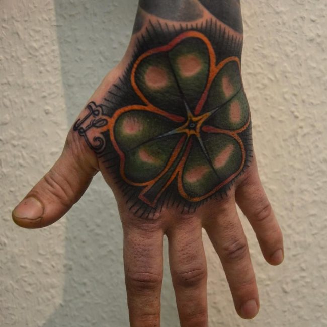 four-leaf-clover-tattoo-25