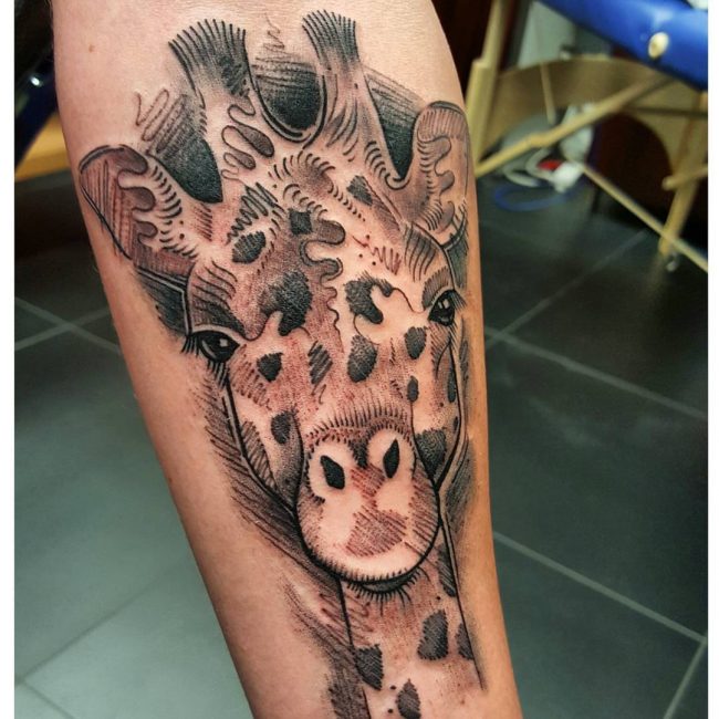 65 Impressive Giraffe Tattoo Ideas: Best Wild Designs (2018)
