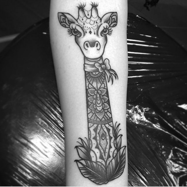 giraffe-tattoo-17
