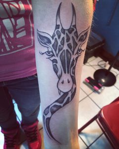 giraffe-tattoo-2
