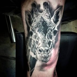 giraffe-tattoo-22