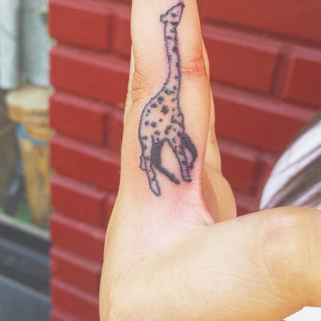 giraffe-tattoo-35