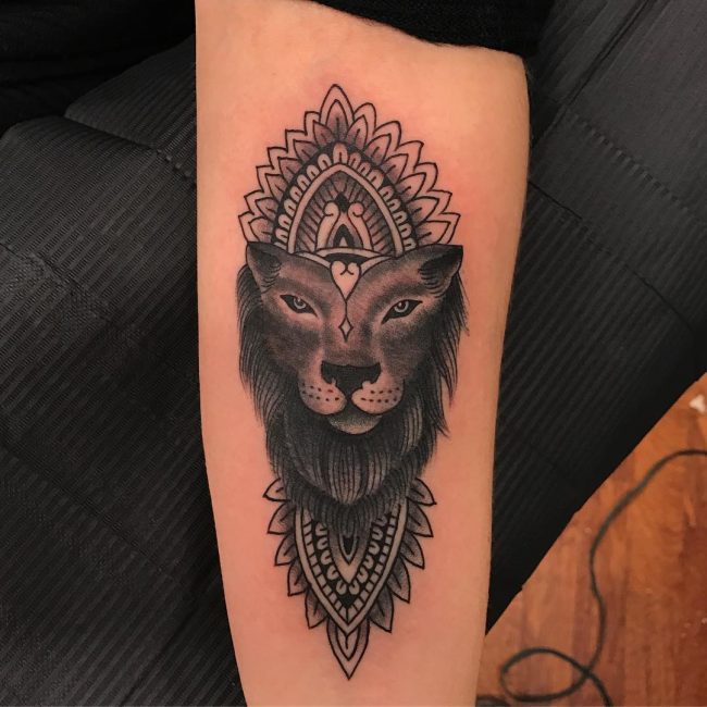 lion-tattoo-1