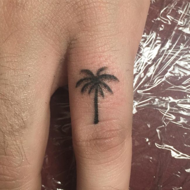 palm-tree-tattoo-18