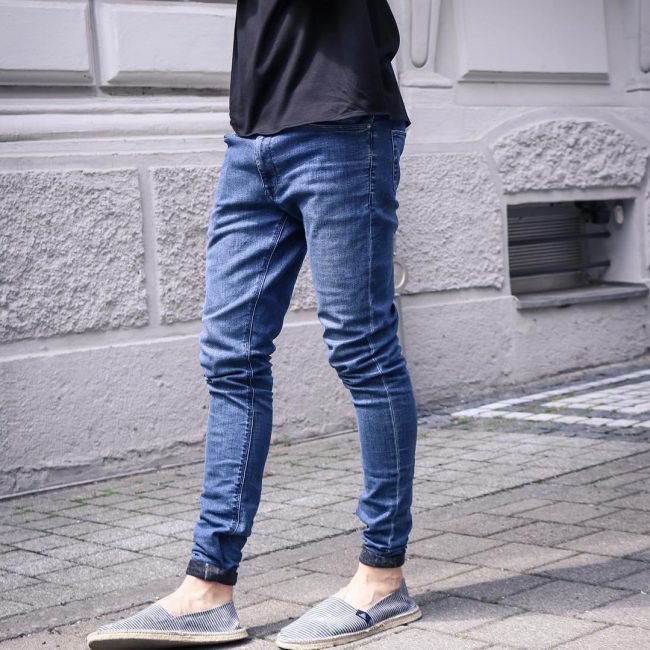 pinroll jeans with vans