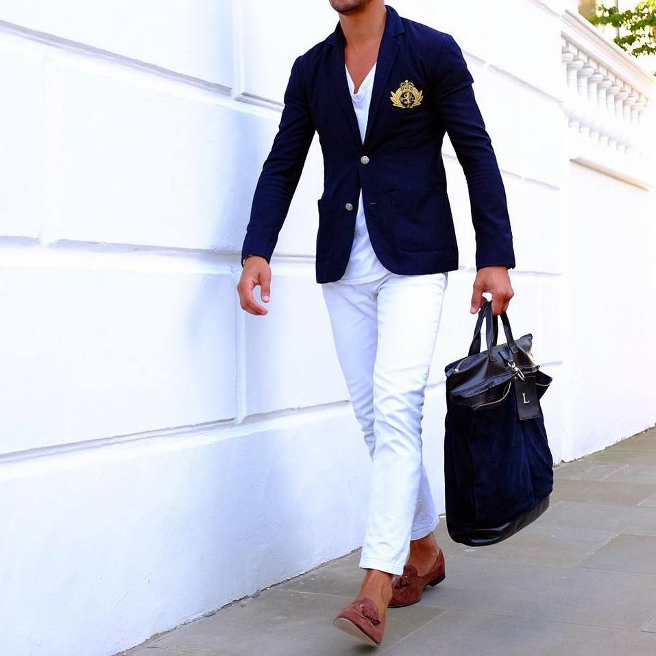 15-navy-blue-blazer-white-jeans - StyleMann