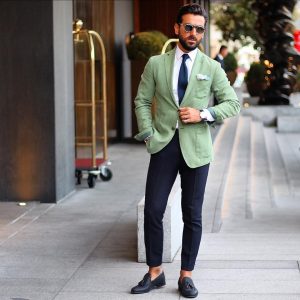 17-free-style-clashed-fitting-suit