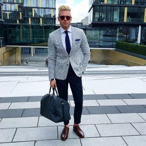 18 Checkered Suit Style