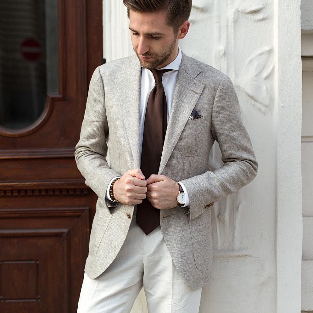 45 Outstanding Light Gray Suit Ideas - Show Off Your Style