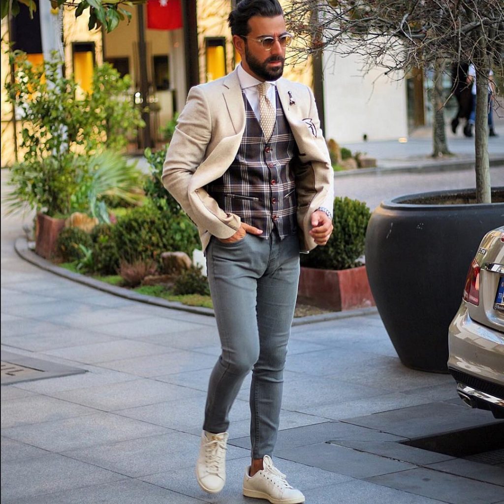 45 Ways to Style White Blazer for Men - Dress to Kill