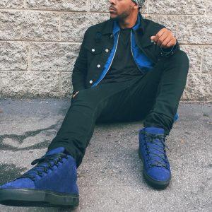 30 Black Denim Outfit and Blue Suede High Tops