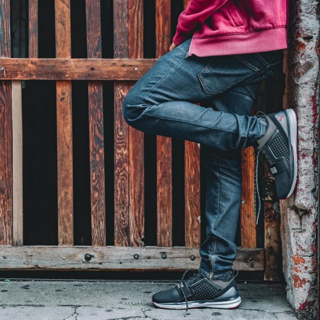 12 Cool Urban Style with Pumas
