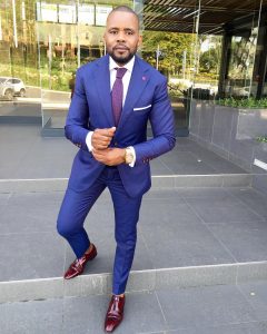 20 Classy Royal Blue Fitted Suit