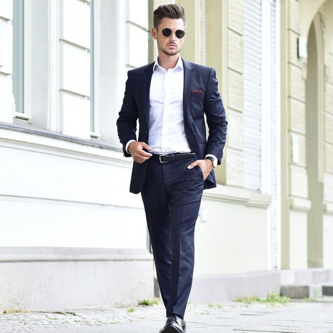 12 Regular Fit Single Breasted Navy Blue Suit
