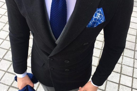 25 Spectacular Black Suit and Blue Tie Ideas – Splendid and Unique Color Combination