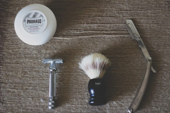5 Best Safety Razor Cases For Your Business Trips